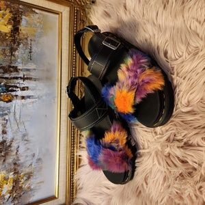 C0147 NWOT/NWOB Dr. Martens Sandals